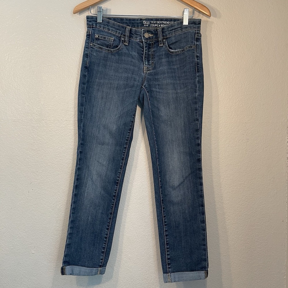 Gap Jeans Women's 0/25 Blue Sexy Boyfriend Fit Medium Wash Mid Rise Straight Leg